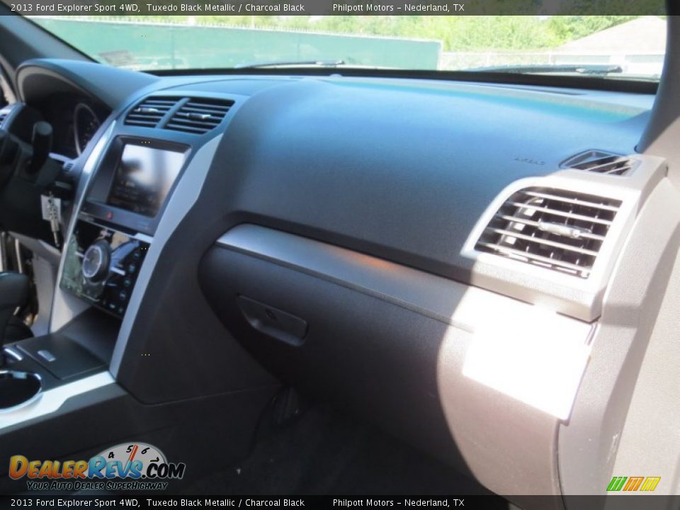 2013 Ford Explorer Sport 4WD Tuxedo Black Metallic / Charcoal Black Photo #15