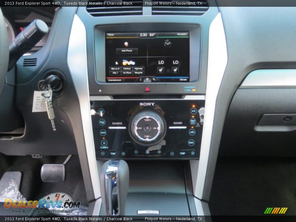 Controls of 2013 Ford Explorer Sport 4WD Photo #24