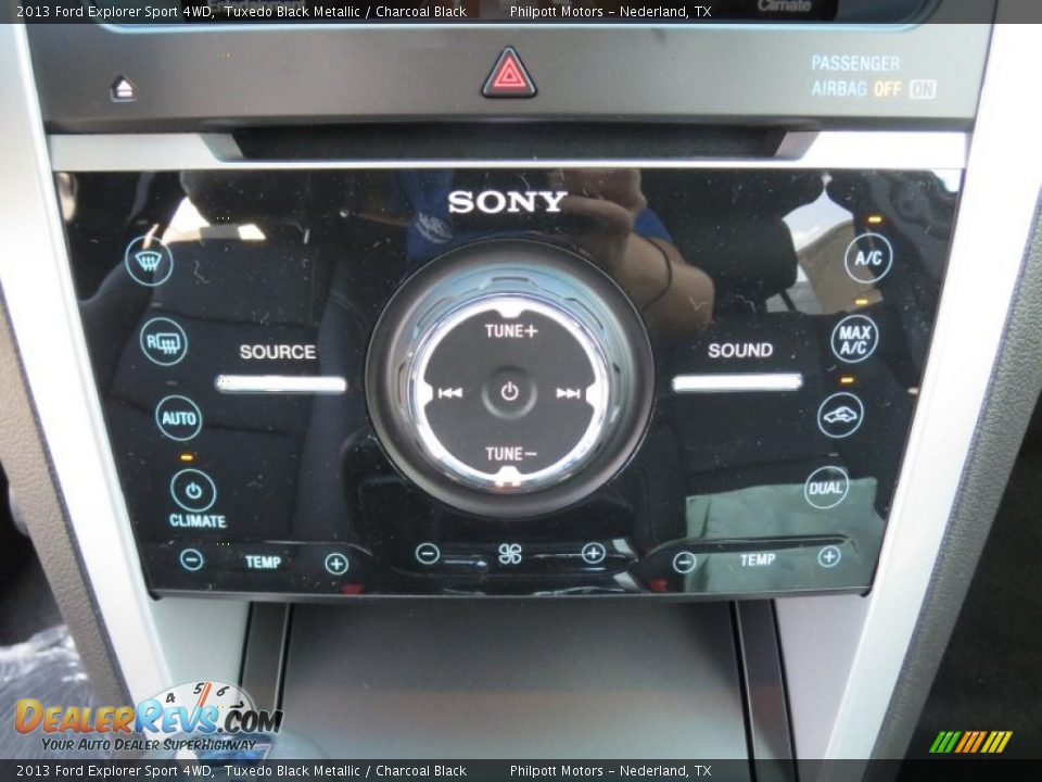 Controls of 2013 Ford Explorer Sport 4WD Photo #26