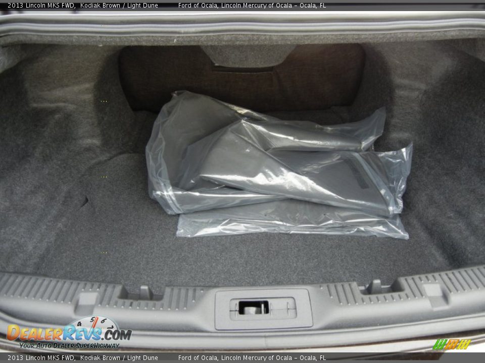 2013 Lincoln MKS FWD Kodiak Brown / Light Dune Photo #10