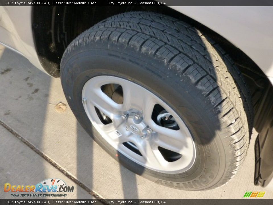 2012 Toyota RAV4 I4 4WD Classic Silver Metallic / Ash Photo #8