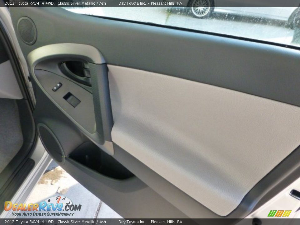 2012 Toyota RAV4 I4 4WD Classic Silver Metallic / Ash Photo #11