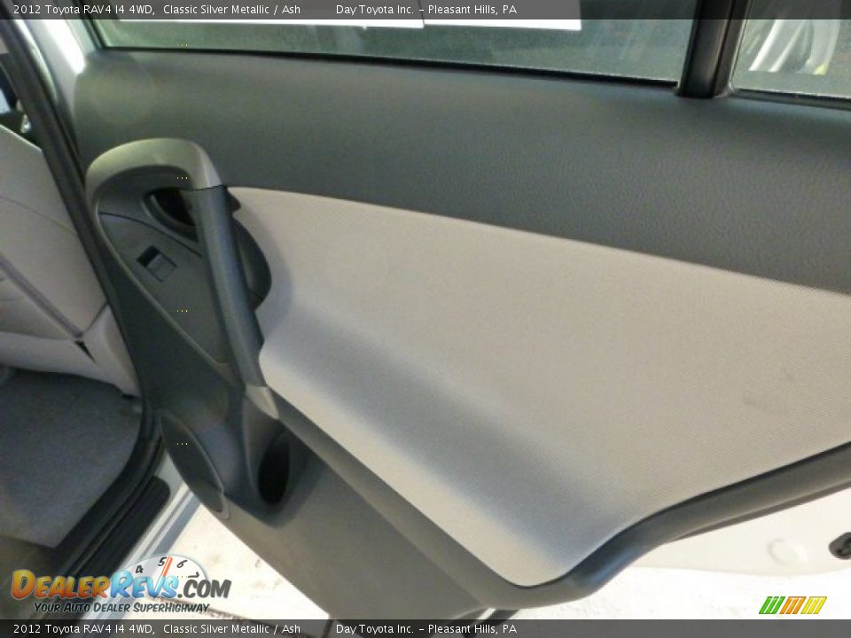 2012 Toyota RAV4 I4 4WD Classic Silver Metallic / Ash Photo #13