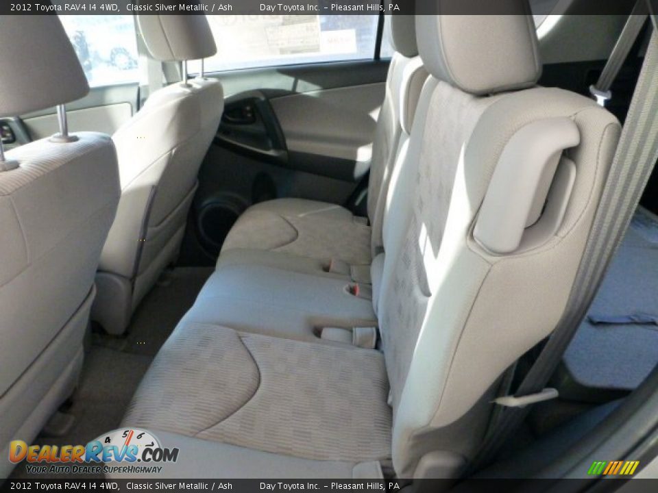 2012 Toyota RAV4 I4 4WD Classic Silver Metallic / Ash Photo #15