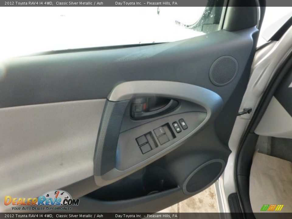 2012 Toyota RAV4 I4 4WD Classic Silver Metallic / Ash Photo #17