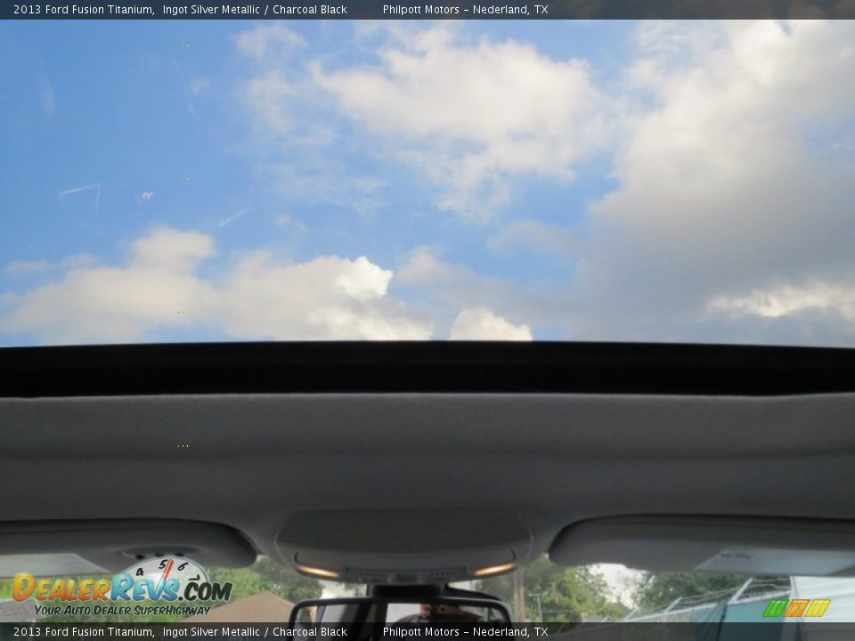 Sunroof of 2013 Ford Fusion Titanium Photo #23