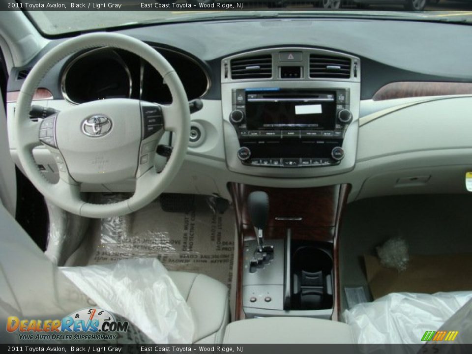 2011 Toyota Avalon Black / Light Gray Photo #9