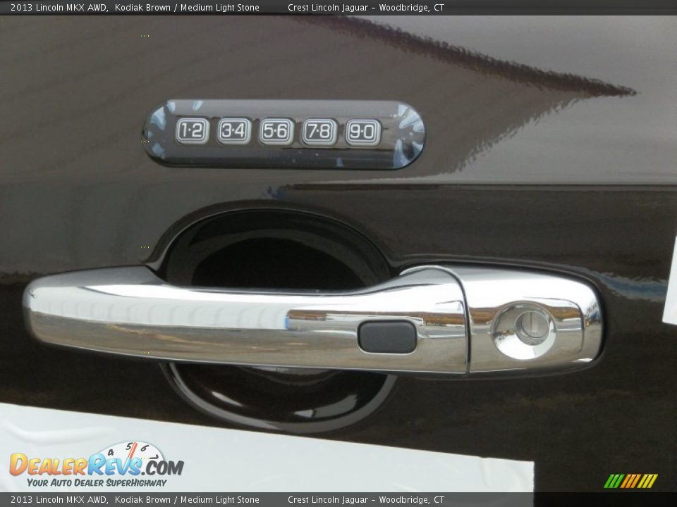 2013 Lincoln MKX AWD Kodiak Brown / Medium Light Stone Photo #12