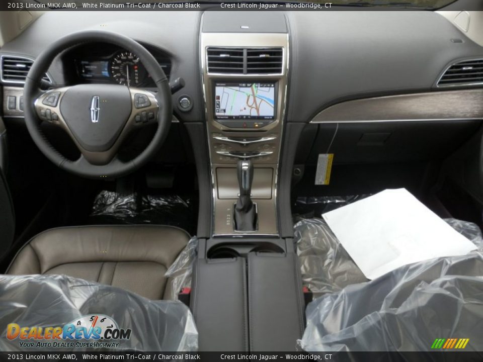 2013 Lincoln MKX AWD White Platinum Tri-Coat / Charcoal Black Photo #10