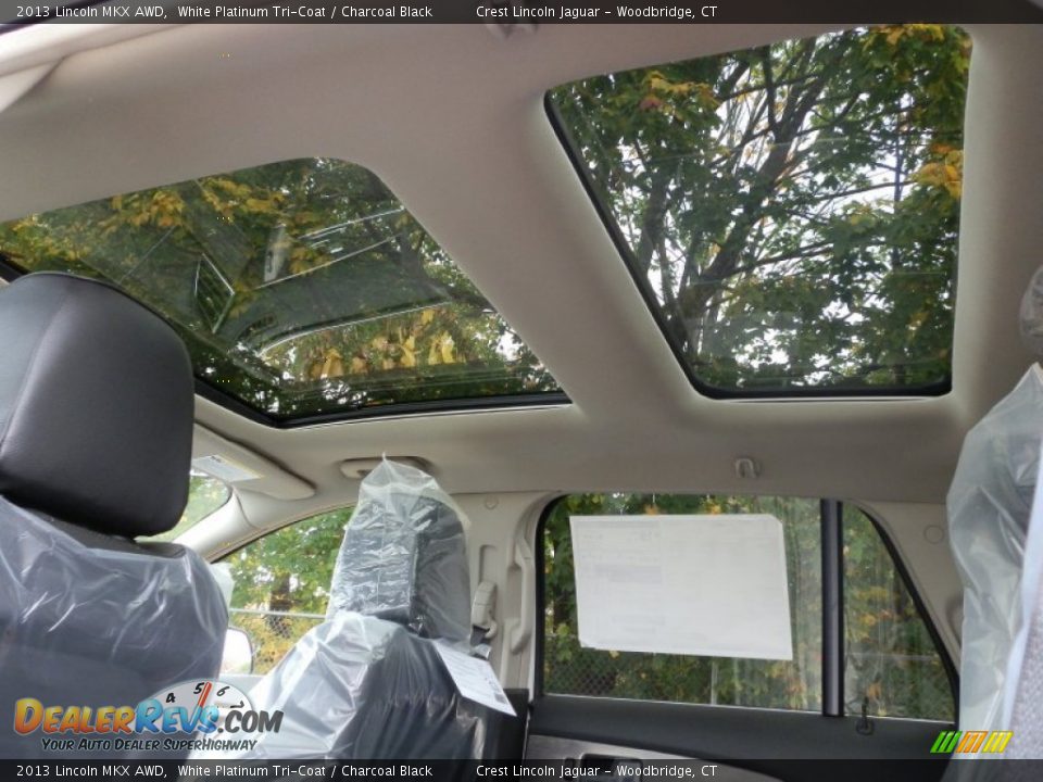 2013 Lincoln MKX AWD White Platinum Tri-Coat / Charcoal Black Photo #11