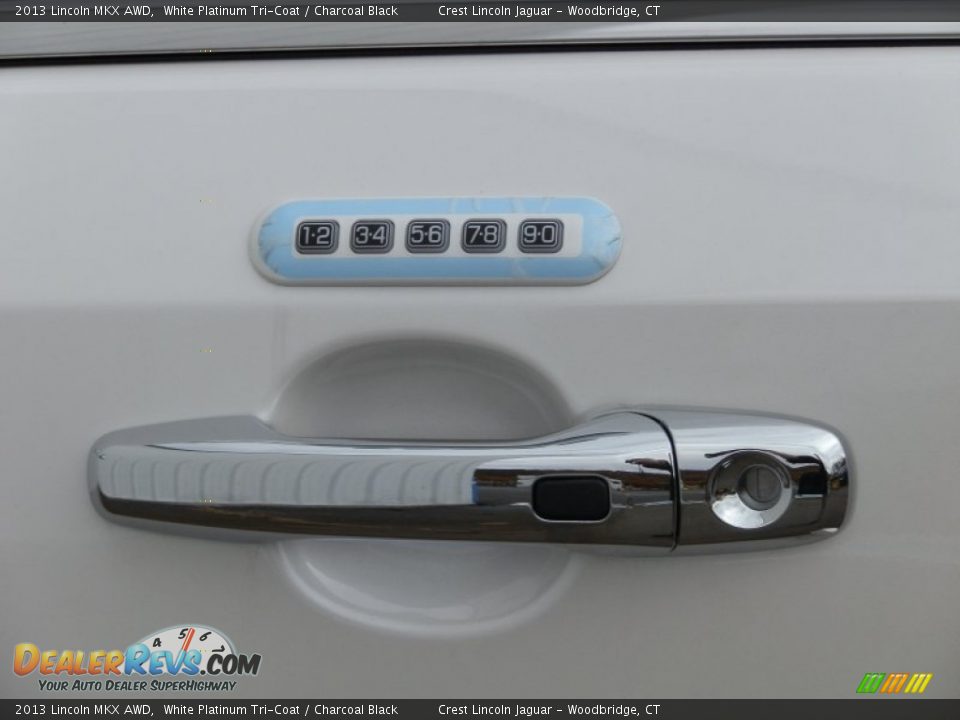 2013 Lincoln MKX AWD White Platinum Tri-Coat / Charcoal Black Photo #12