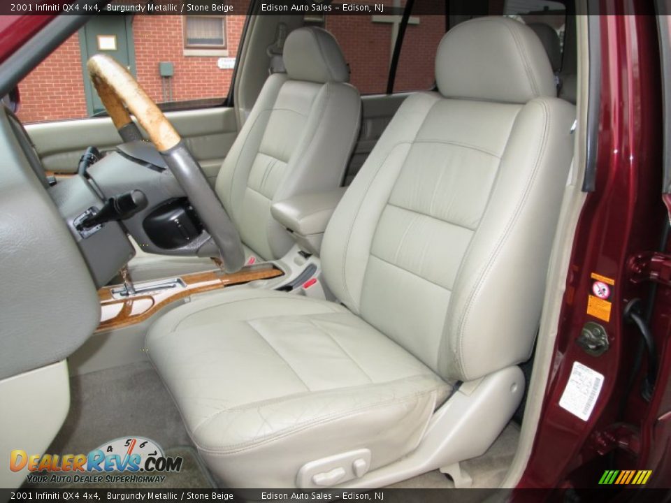 Front Seat of 2001 Infiniti QX4 4x4 Photo #13