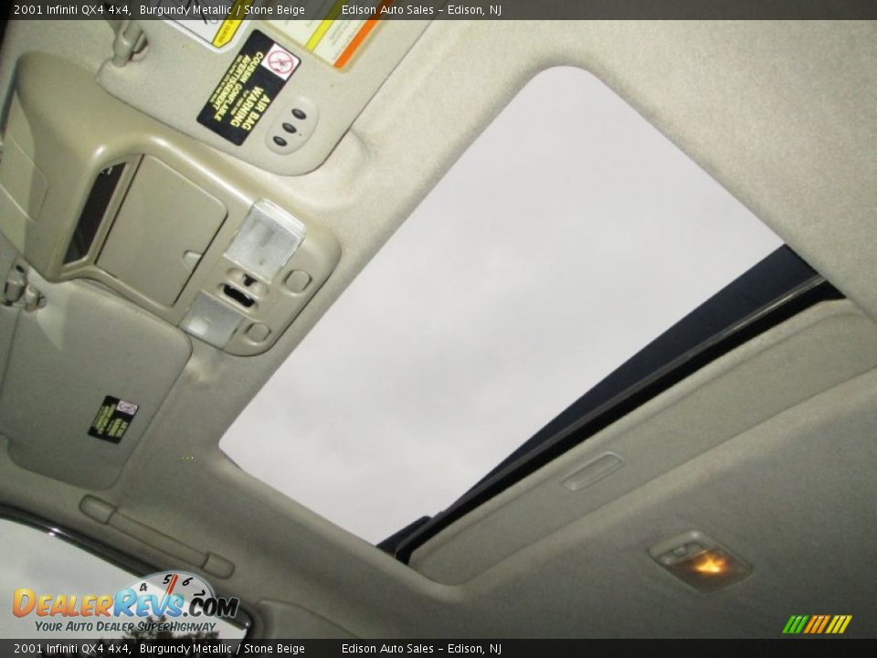 Sunroof of 2001 Infiniti QX4 4x4 Photo #19
