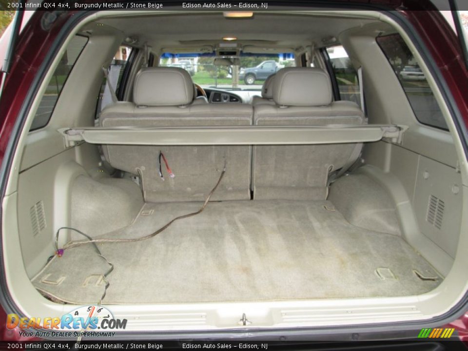 2001 Infiniti QX4 4x4 Trunk Photo #25