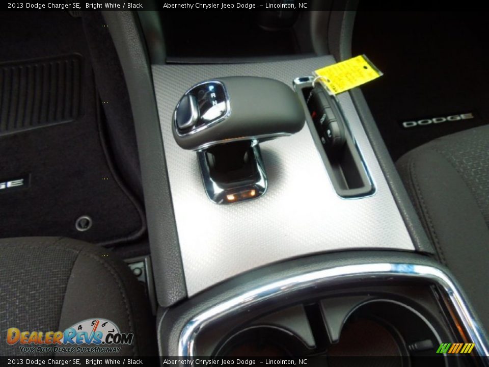 2013 Dodge Charger SE Bright White / Black Photo #11