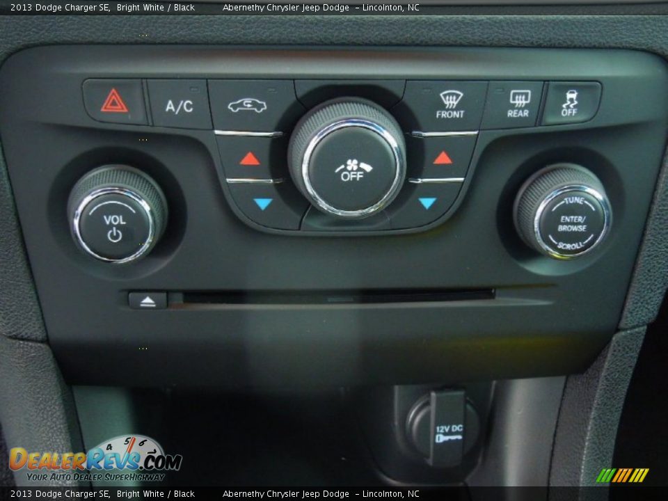 2013 Dodge Charger SE Bright White / Black Photo #13