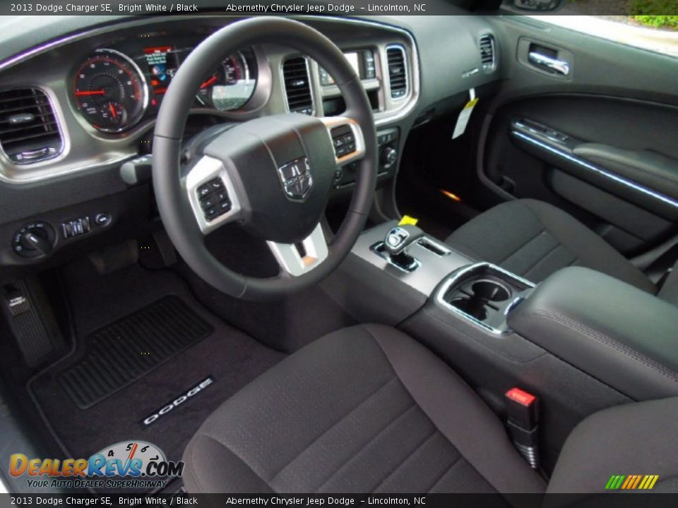 2013 Dodge Charger SE Bright White / Black Photo #27