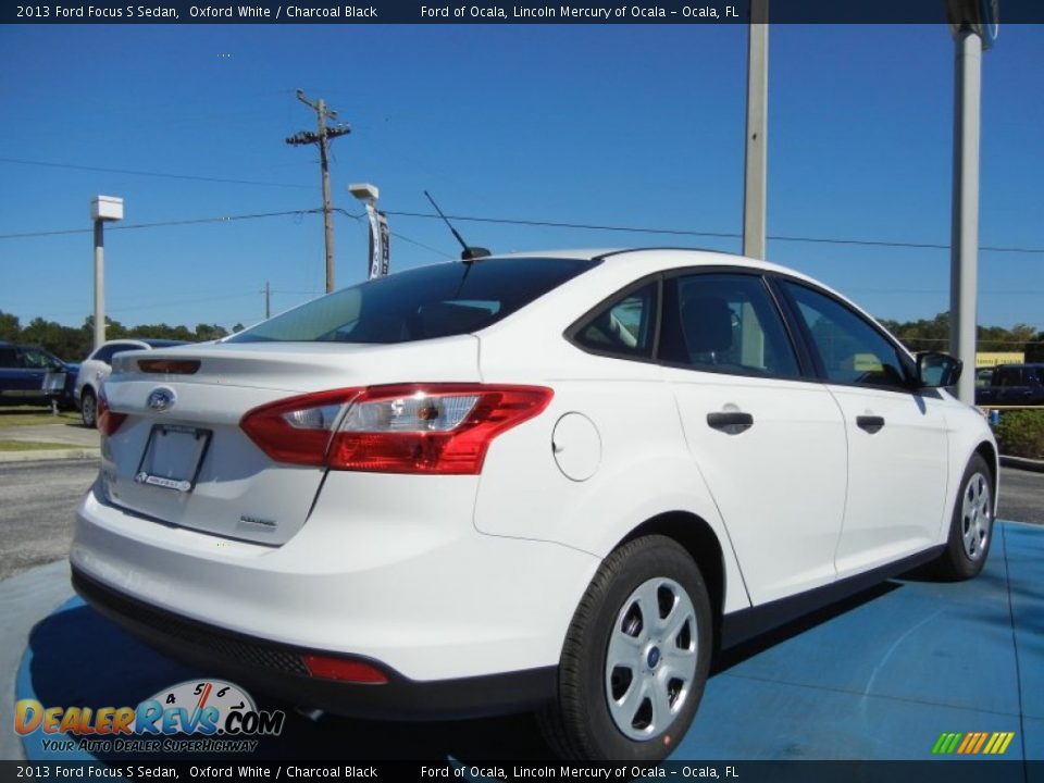 2013 Ford Focus S Sedan Oxford White / Charcoal Black Photo #3
