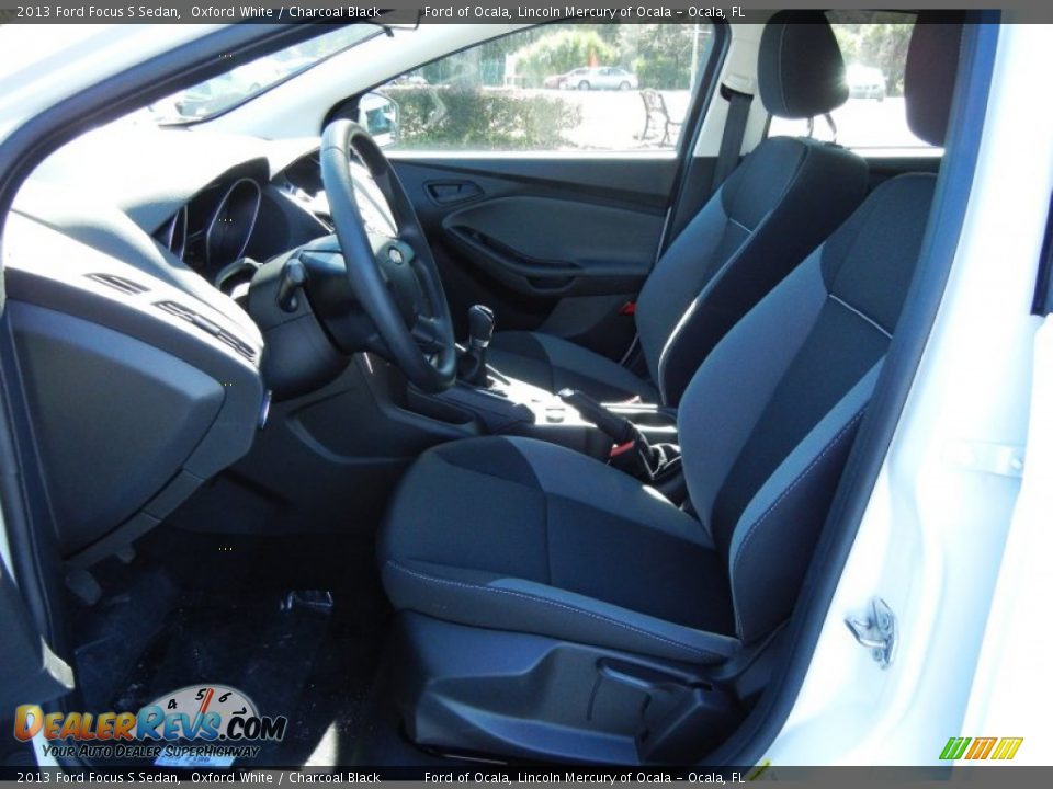 2013 Ford Focus S Sedan Oxford White / Charcoal Black Photo #5
