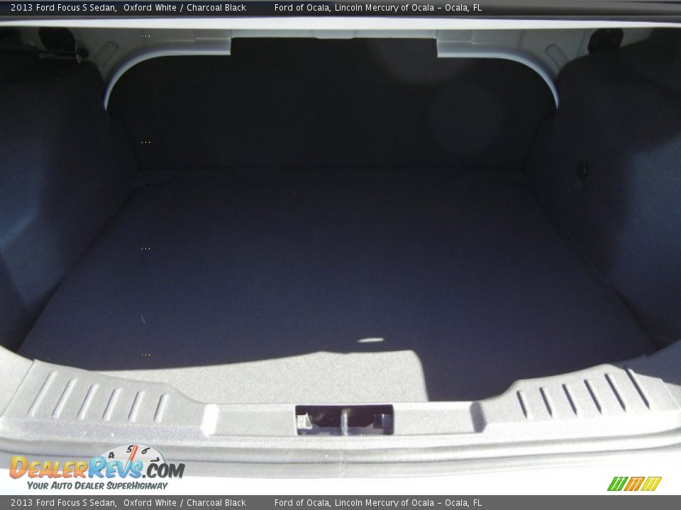 2013 Ford Focus S Sedan Oxford White / Charcoal Black Photo #11