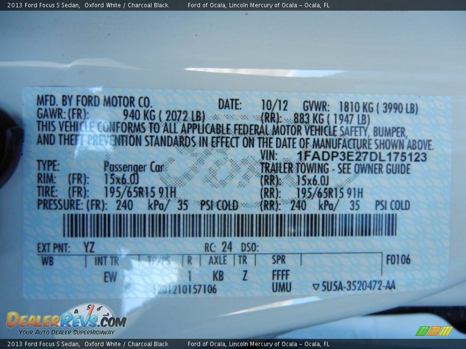 2013 Ford Focus S Sedan Oxford White / Charcoal Black Photo #13