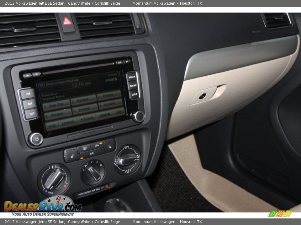 2013 Volkswagen Jetta SE Sedan Candy White / Cornsilk Beige Photo #10