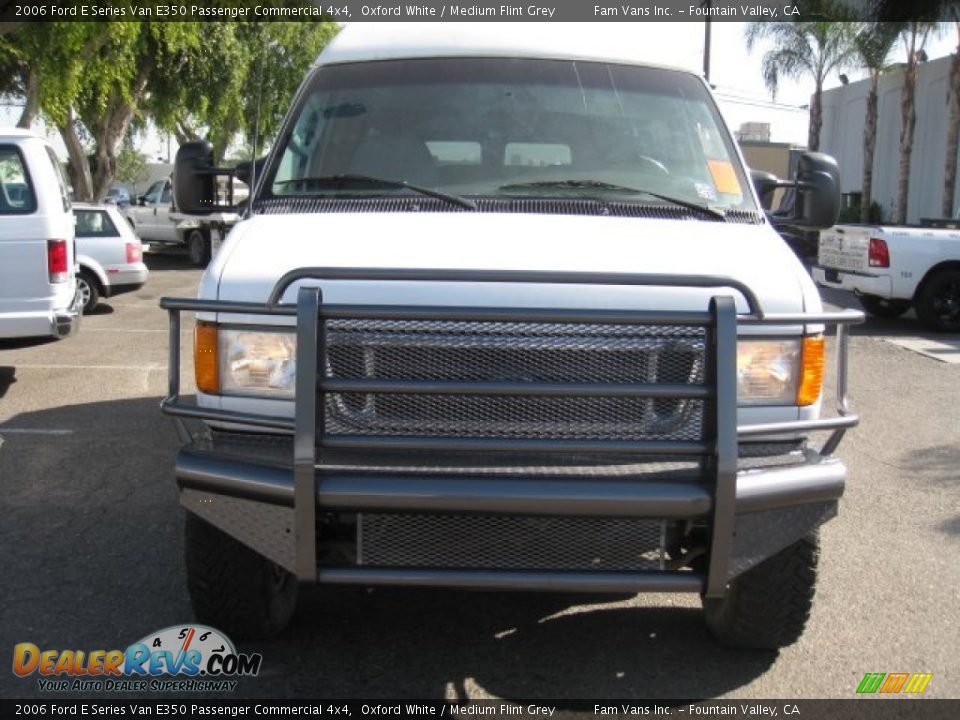 2006 Ford E Series Van E350 Passenger Commercial 4x4 Oxford White / Medium Flint Grey Photo #2