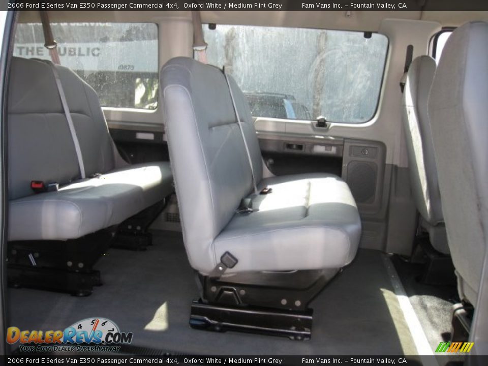 2006 Ford E Series Van E350 Passenger Commercial 4x4 Oxford White / Medium Flint Grey Photo #7