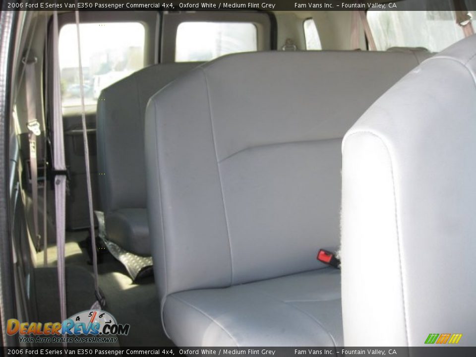 2006 Ford E Series Van E350 Passenger Commercial 4x4 Oxford White / Medium Flint Grey Photo #8