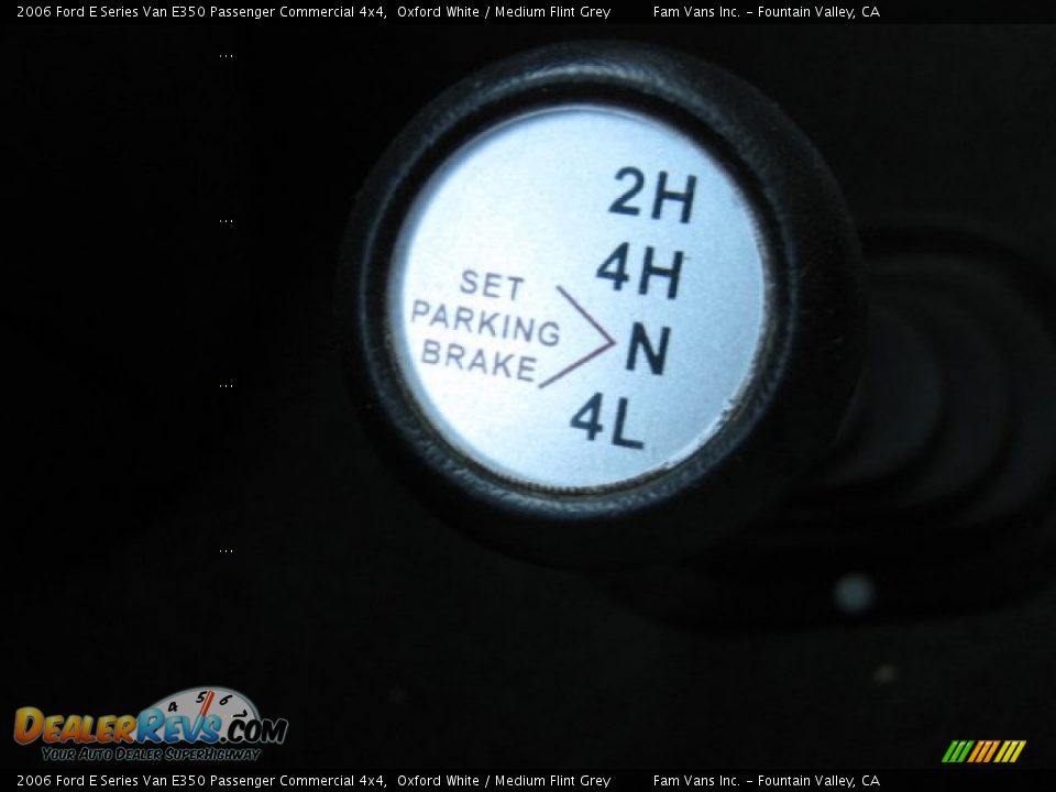 2006 Ford E Series Van E350 Passenger Commercial 4x4 Oxford White / Medium Flint Grey Photo #14