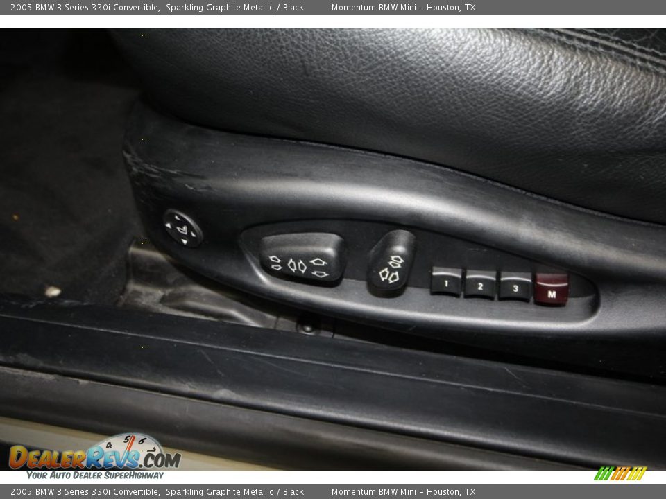 Controls of 2005 BMW 3 Series 330i Convertible Photo #18