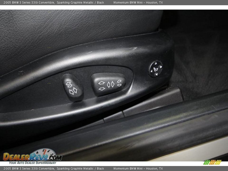 Controls of 2005 BMW 3 Series 330i Convertible Photo #29