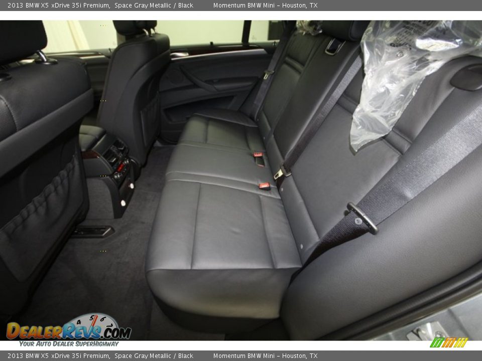 Rear Seat of 2013 BMW X5 xDrive 35i Premium Photo #12