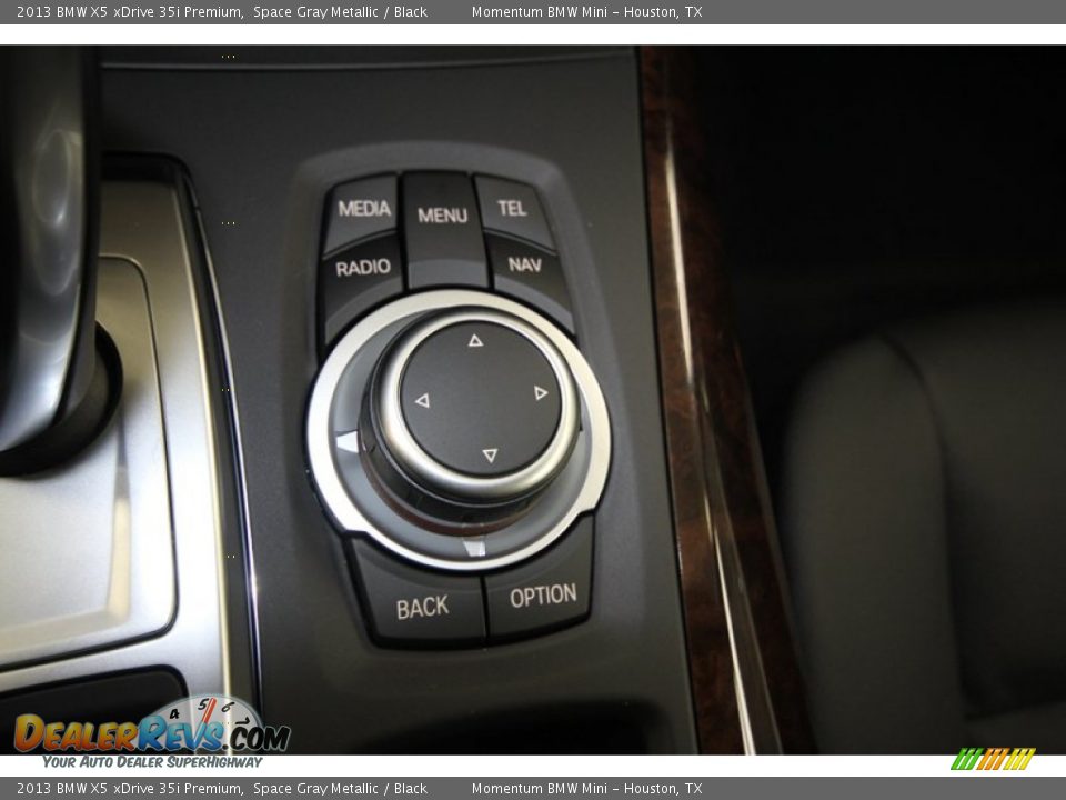 Controls of 2013 BMW X5 xDrive 35i Premium Photo #19