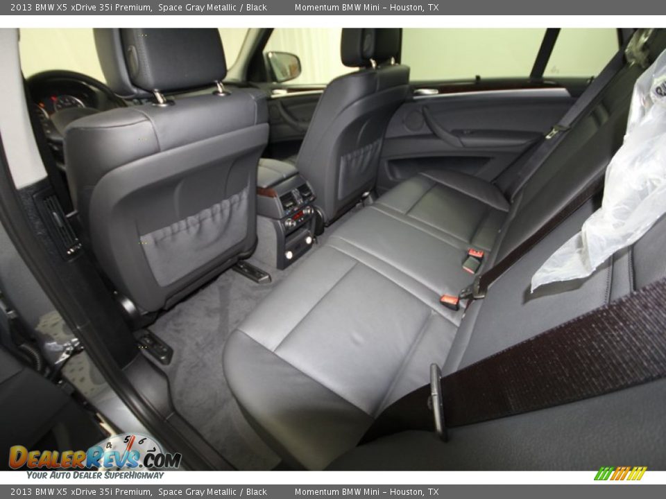 Rear Seat of 2013 BMW X5 xDrive 35i Premium Photo #24
