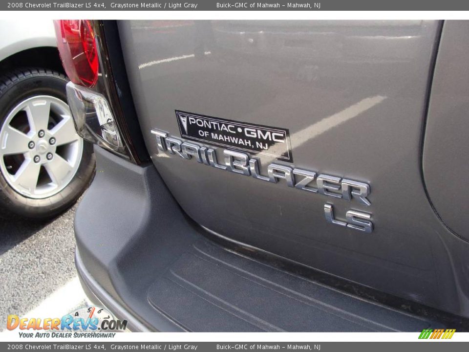 2008 Chevrolet TrailBlazer LS 4x4 Graystone Metallic / Light Gray Photo #5