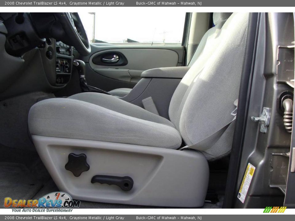 2008 Chevrolet TrailBlazer LS 4x4 Graystone Metallic / Light Gray Photo #12