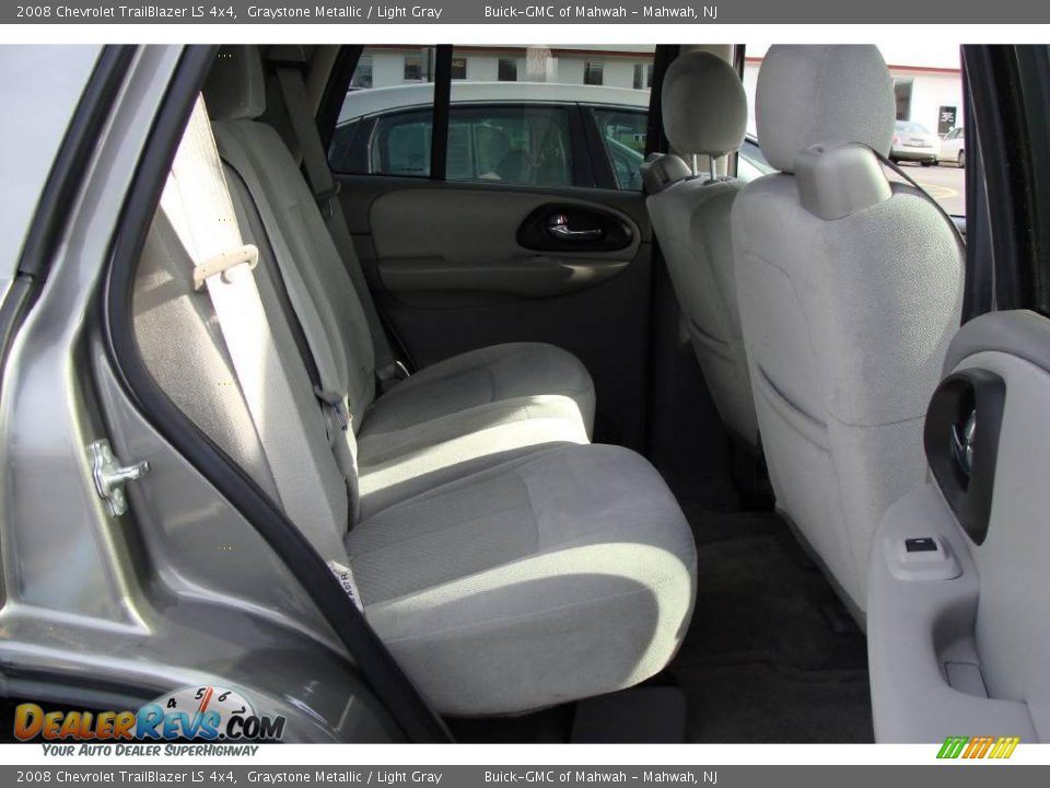 2008 Chevrolet TrailBlazer LS 4x4 Graystone Metallic / Light Gray Photo #15
