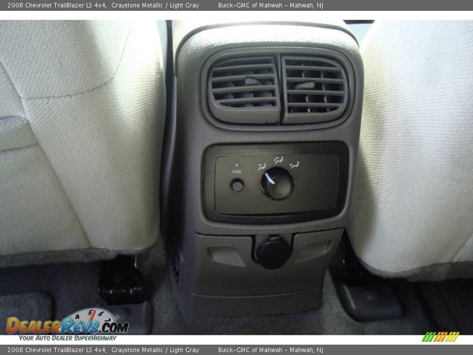 2008 Chevrolet TrailBlazer LS 4x4 Graystone Metallic / Light Gray Photo #21