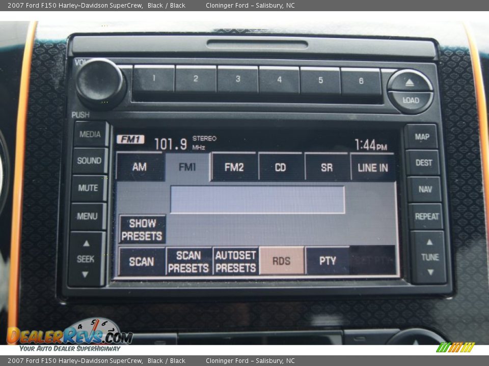 Audio System of 2007 Ford F150 Harley-Davidson SuperCrew Photo #33