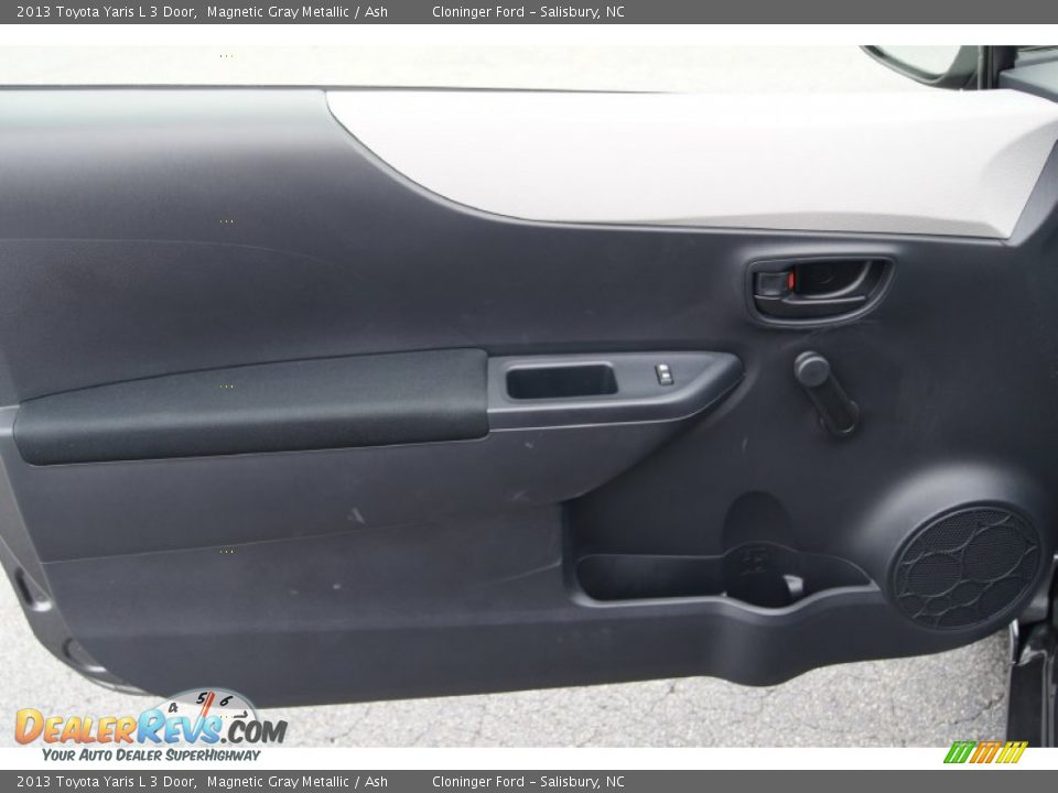 2013 Toyota Yaris L 3 Door Magnetic Gray Metallic / Ash Photo #8