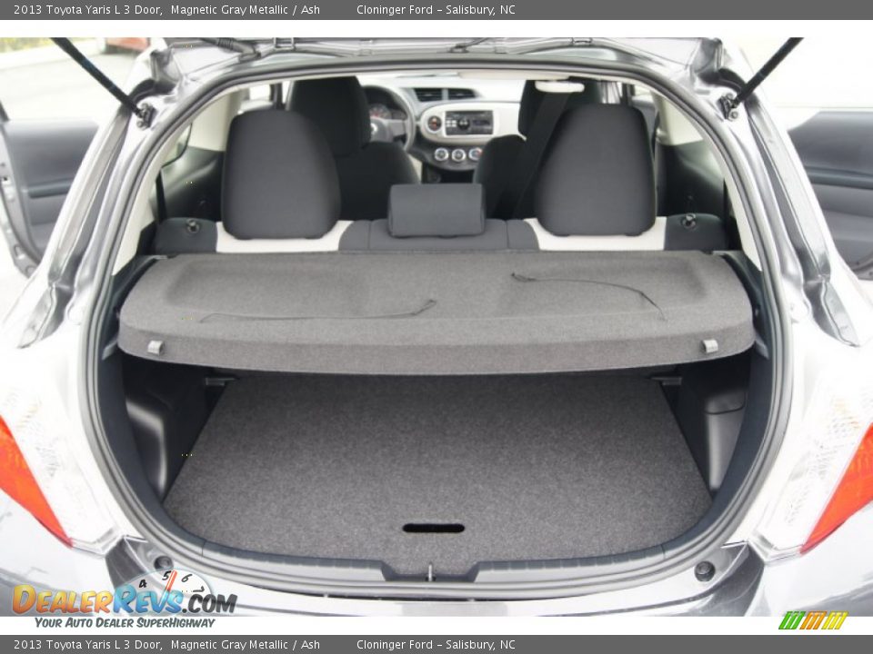 2013 Toyota Yaris L 3 Door Magnetic Gray Metallic / Ash Photo #12