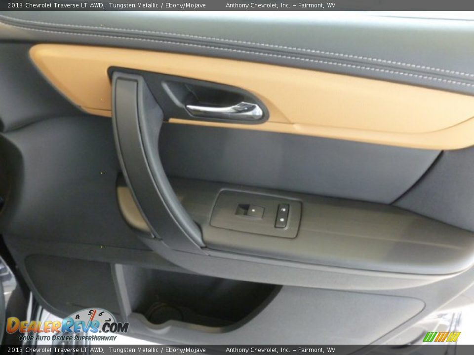 Door Panel of 2013 Chevrolet Traverse LT AWD Photo #10