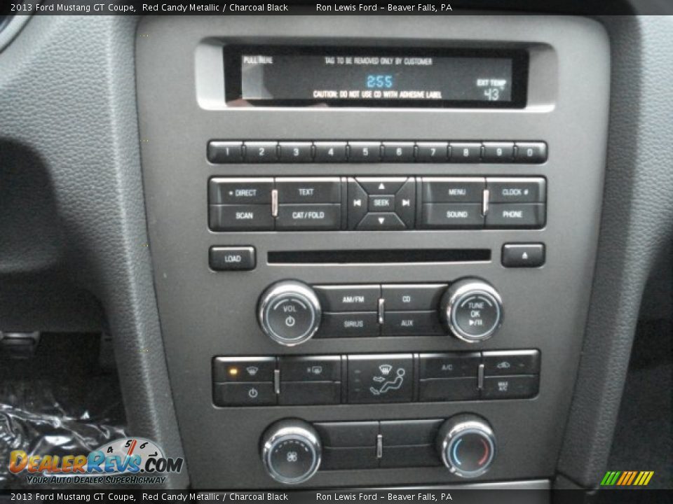 Controls of 2013 Ford Mustang GT Coupe Photo #15