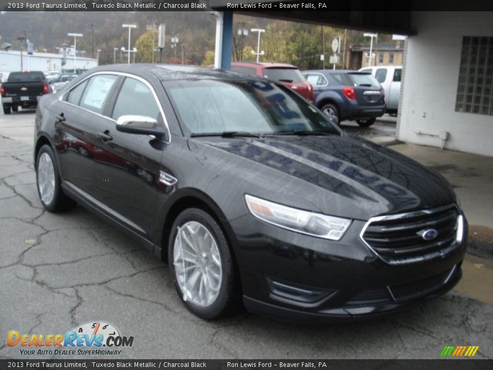 2013 Ford Taurus Limited Tuxedo Black Metallic / Charcoal Black Photo #2