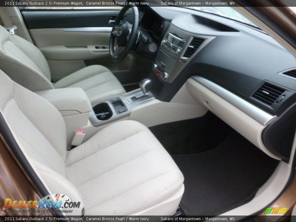 2011 Subaru Outback 2.5i Premium Wagon Caramel Bronze Pearl / Warm Ivory Photo #4