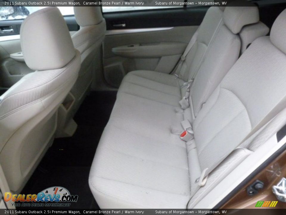 2011 Subaru Outback 2.5i Premium Wagon Caramel Bronze Pearl / Warm Ivory Photo #15