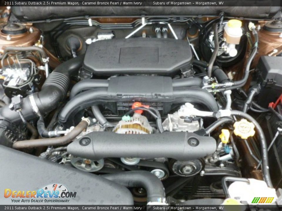 2011 Subaru Outback 2.5i Premium Wagon Caramel Bronze Pearl / Warm Ivory Photo #18