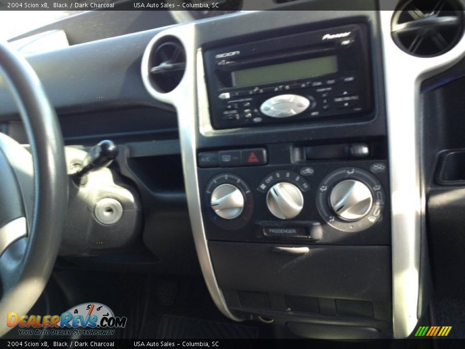 2004 Scion xB Black / Dark Charcoal Photo #7