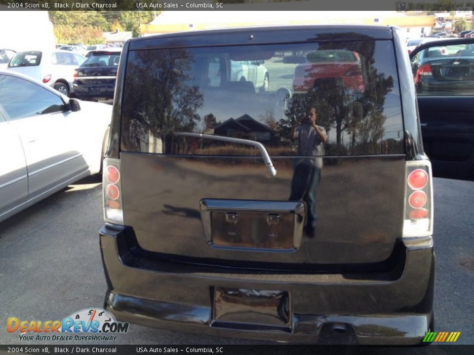 2004 Scion xB Black / Dark Charcoal Photo #10